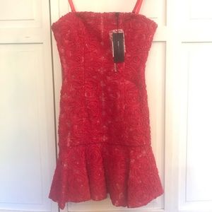 BCBG MaxAzria Detailed Strapless Flare Dress